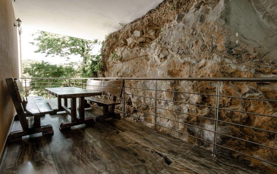 Золотой Берег 0*