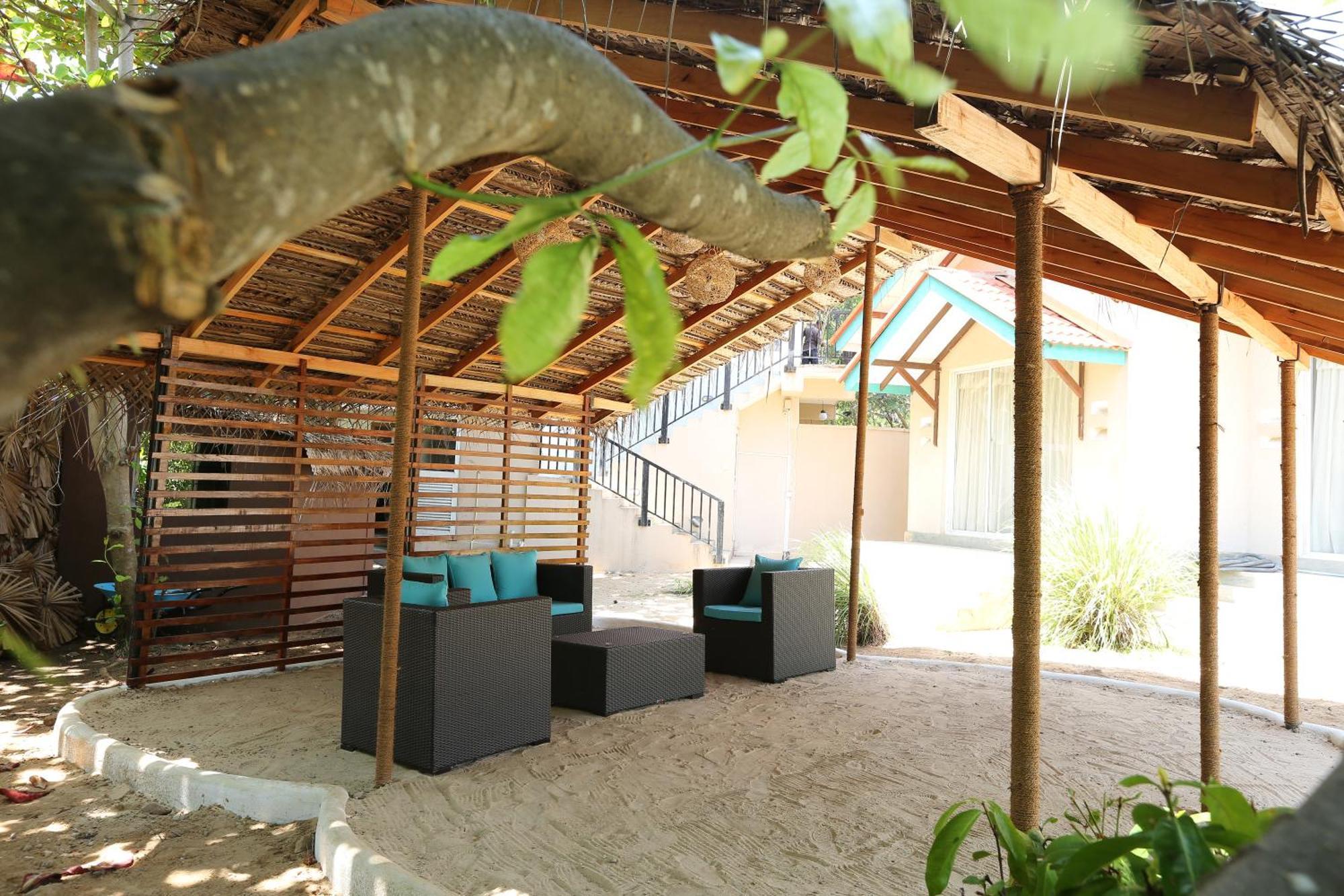 Kayjay Beach House 0*