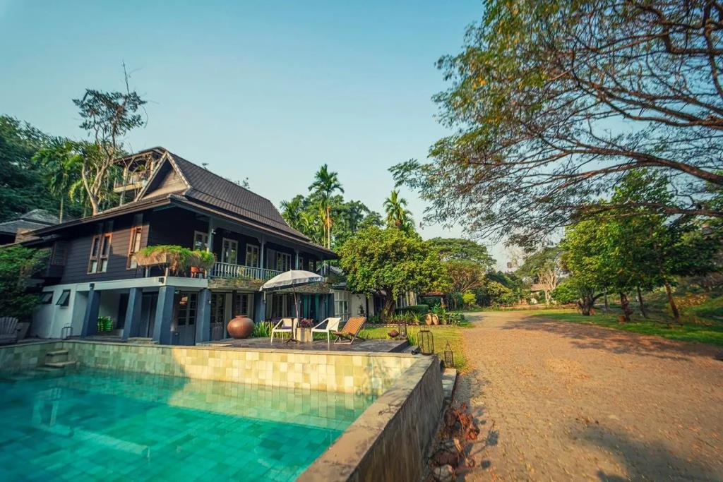 Baan Suan Residence 3*