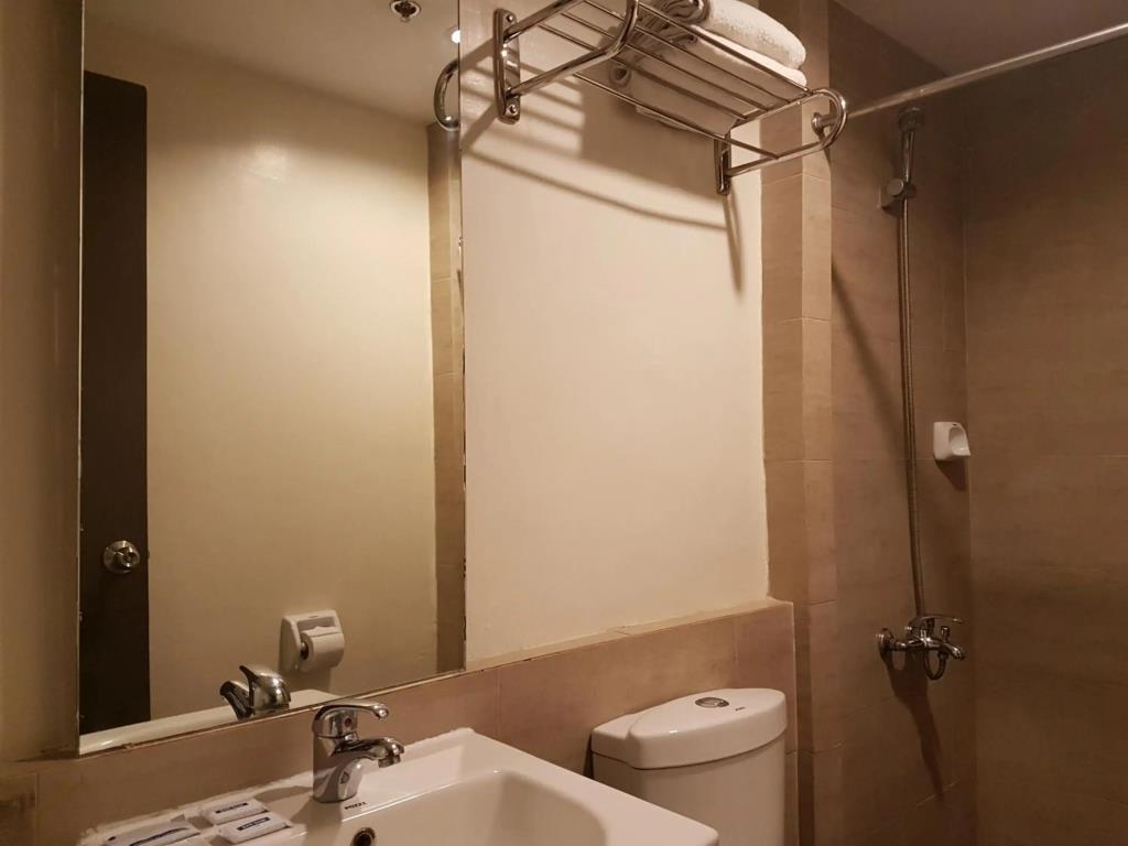 Cebu R Hotel Mabolo 3*