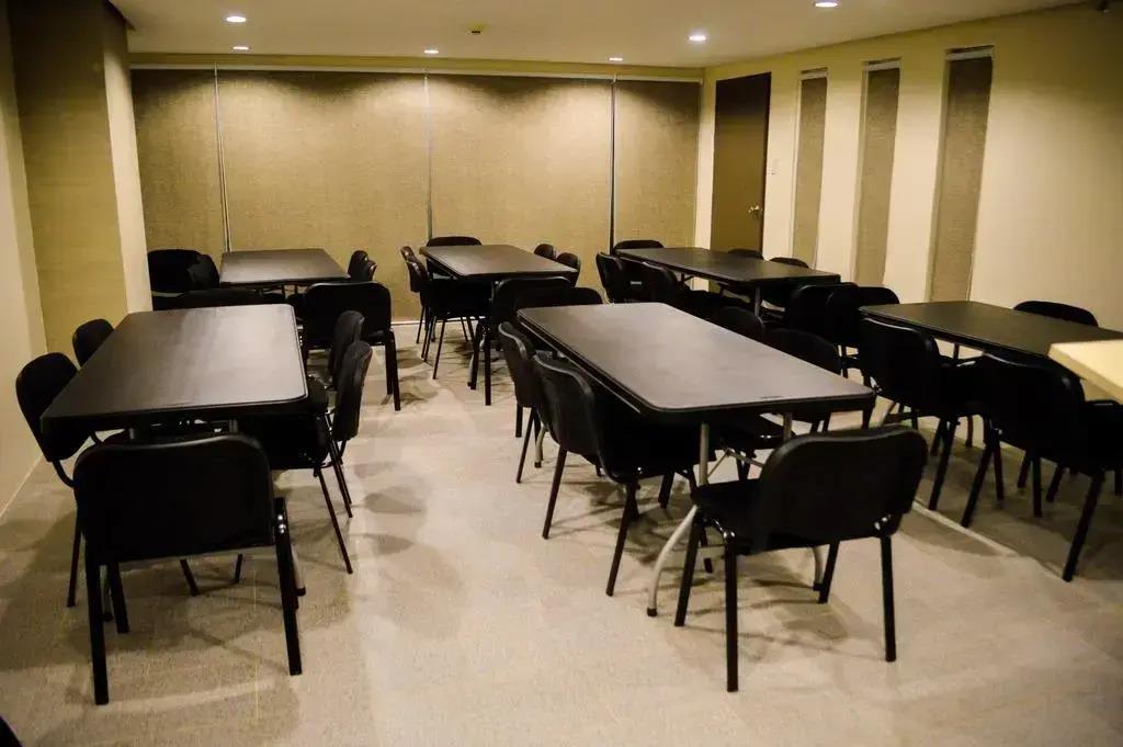Cebu R Hotel Mabolo 3*