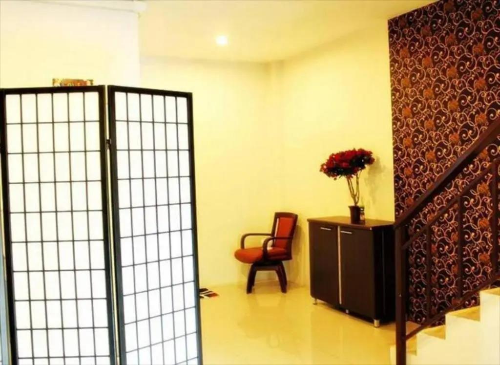 Be Rich Hotel 2*