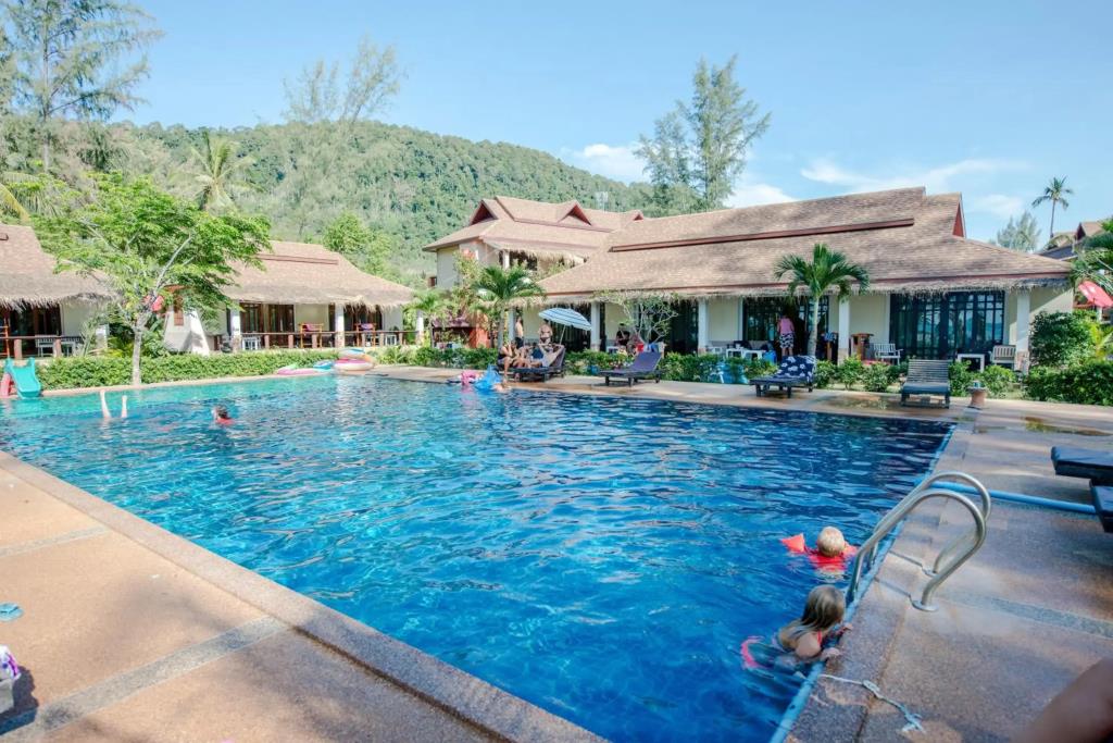 Banana Beach Resort 3*