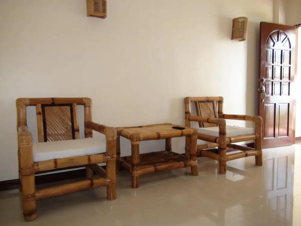 Squares Beachfront Apartments 0*