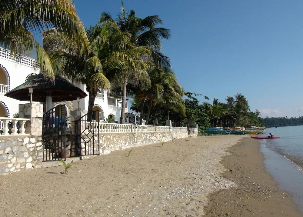 Squares Beachfront Apartments 0*