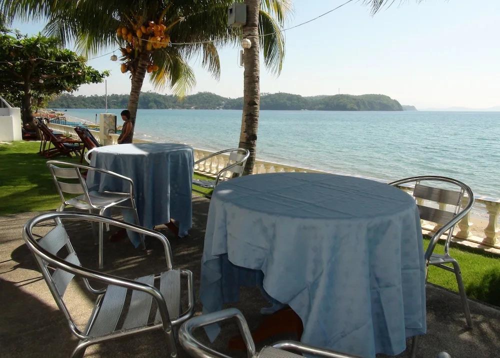 Squares Beachfront Apartments 0*