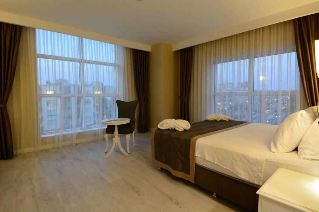 Navona Hotel 0*