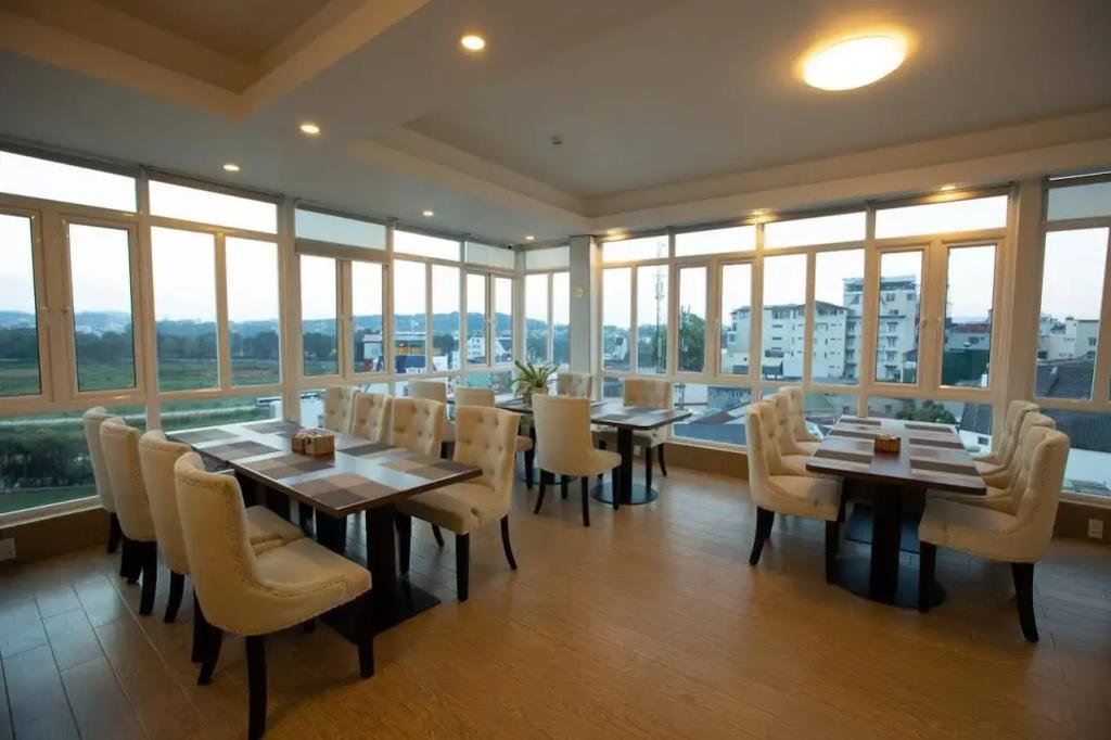 Dragon King 1 Hotel Da Lat 3*