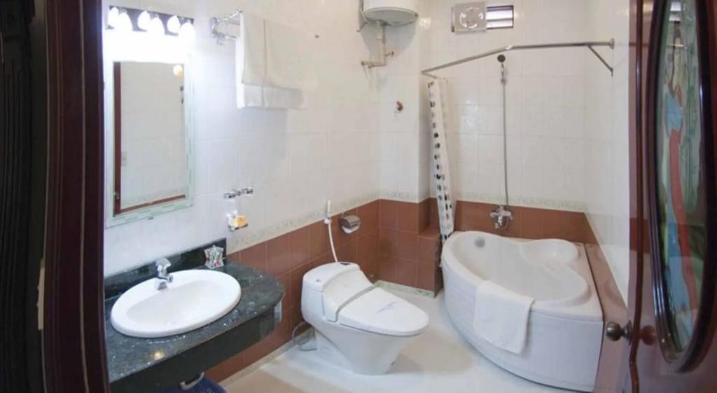 Dragon King 1 Hotel Da Lat 3*