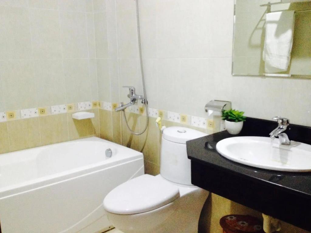 Queen Garden Hotel 2*