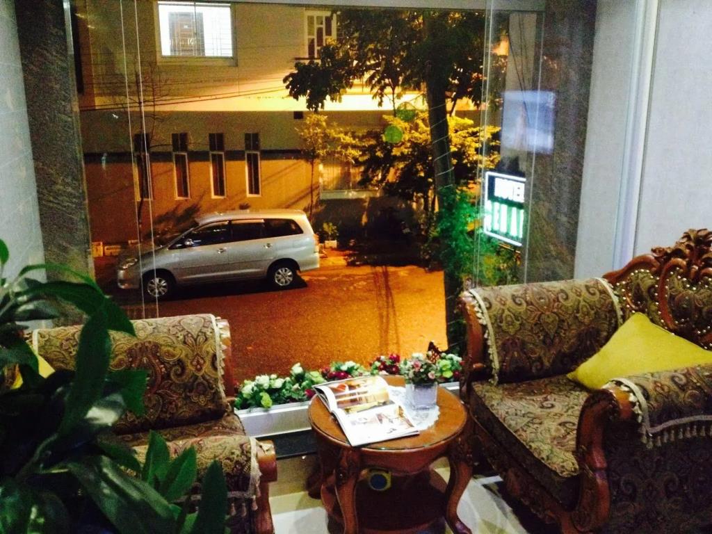Queen Garden Hotel 2*