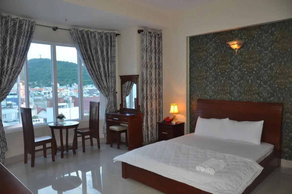 Queen Garden Hotel 2*