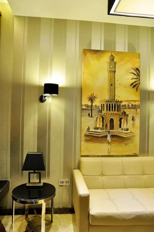 Avin Hotel 0*