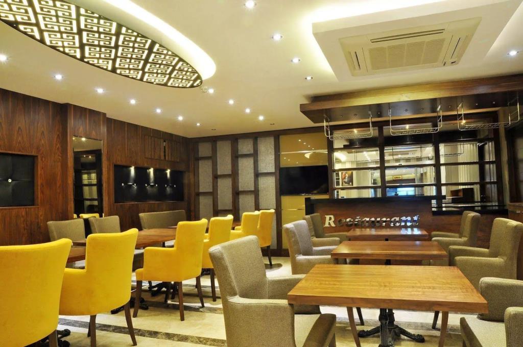 Avin Hotel 0*