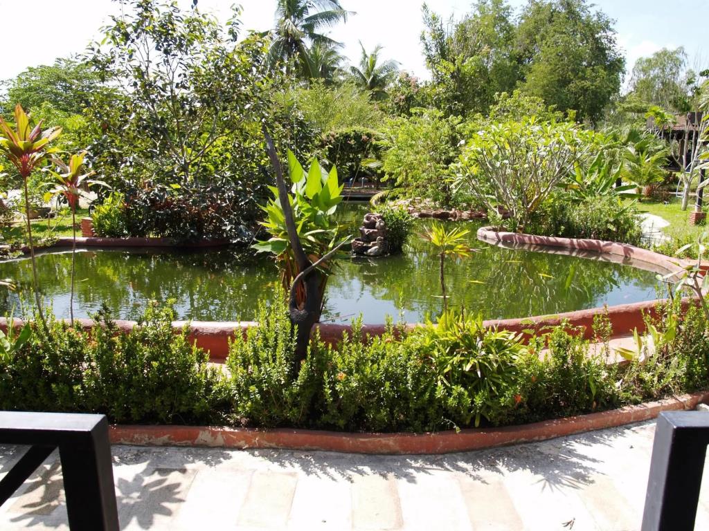 Cowboy Farm Resort Pattaya 3*