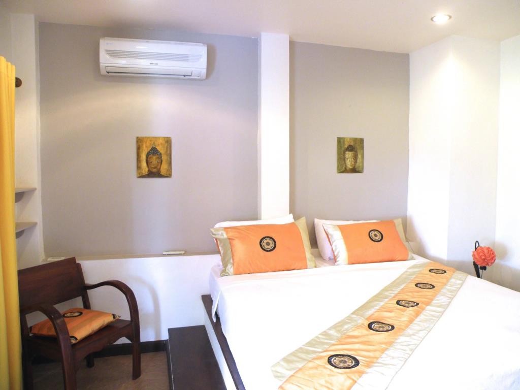 Pink House Samui 3*
