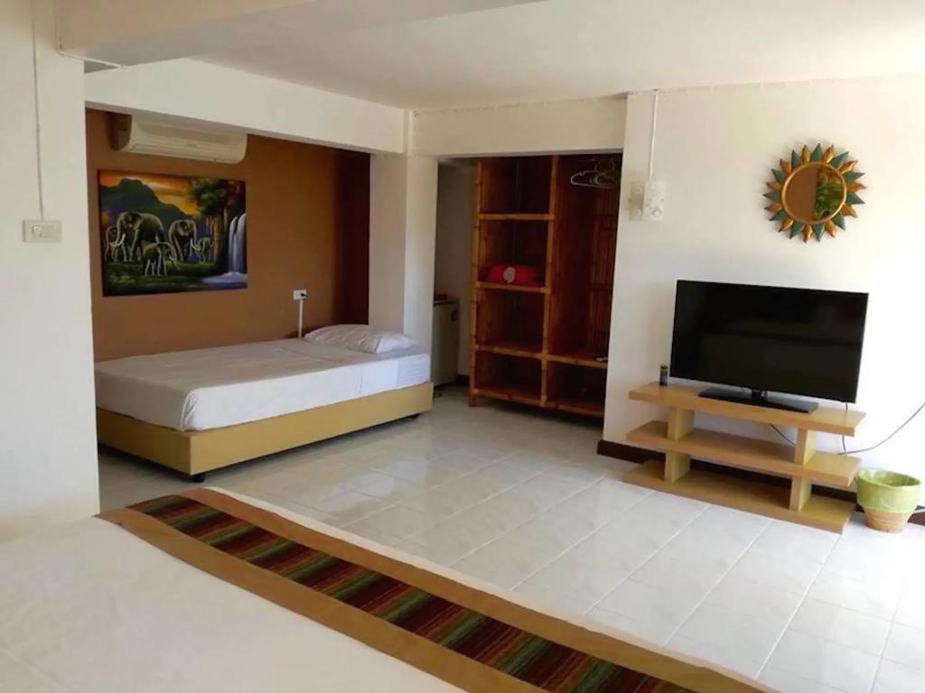Pink House Samui 3*