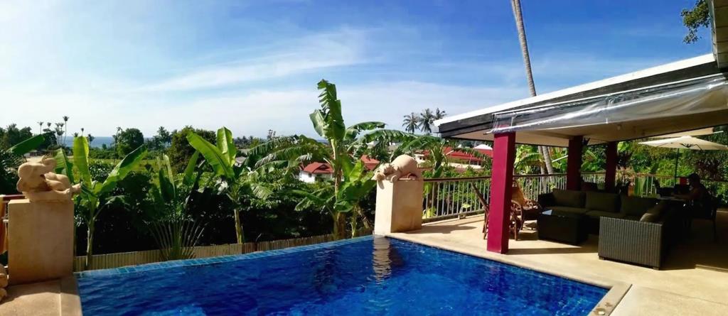 Pink House Samui 3*