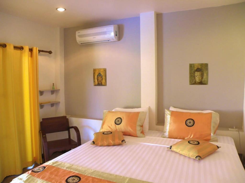 Pink House Samui 3*