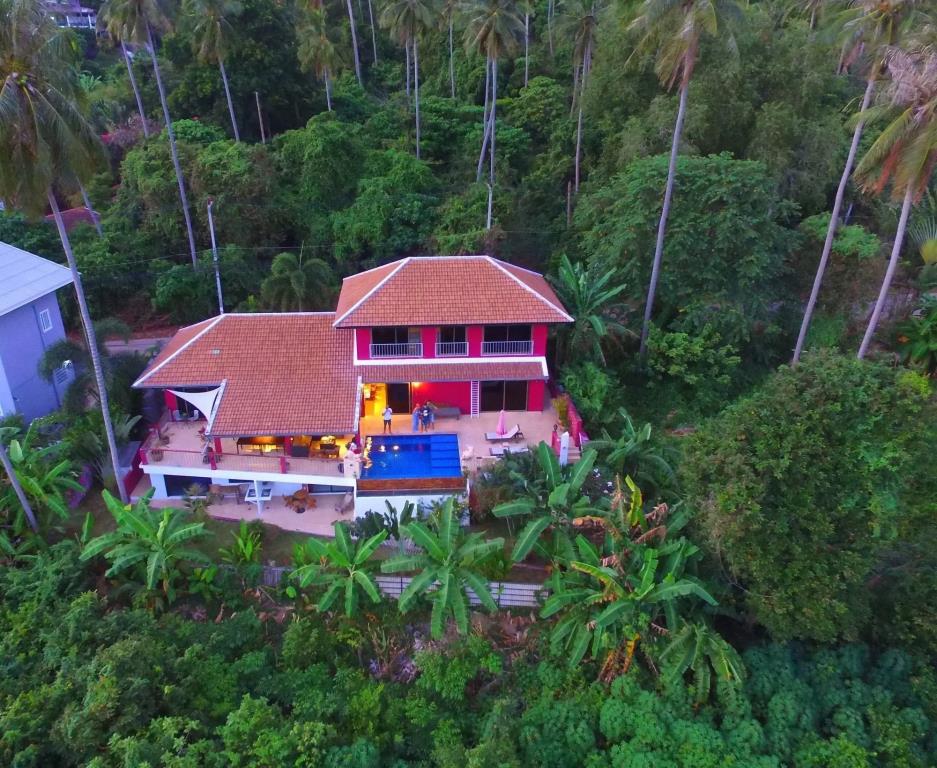 Pink House Samui 3*