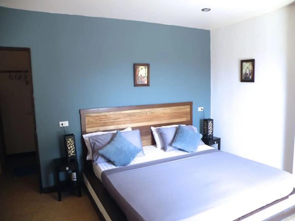 Pink House Samui 3*