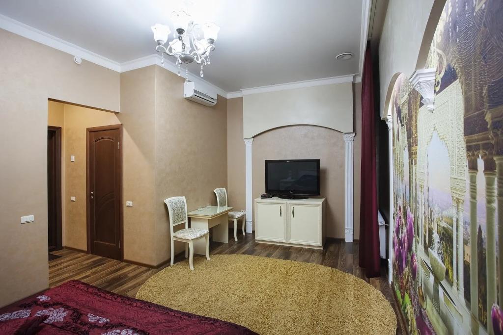 Zolotoj Globus Hotel 3*