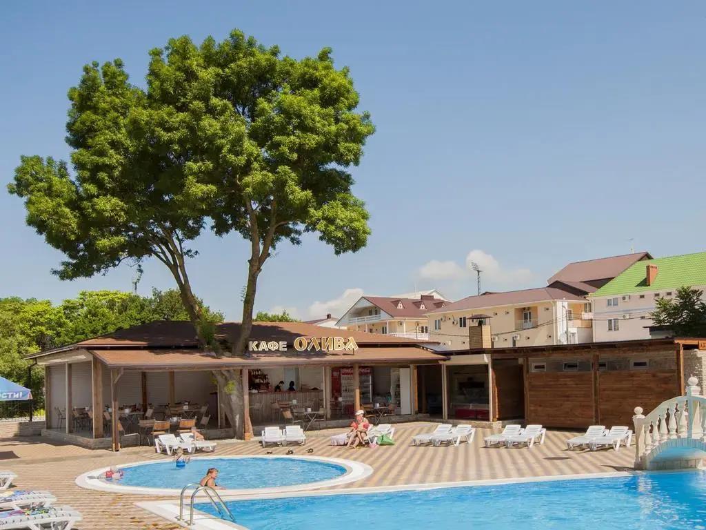 Ahilleon Park Boutique Hotel 4*