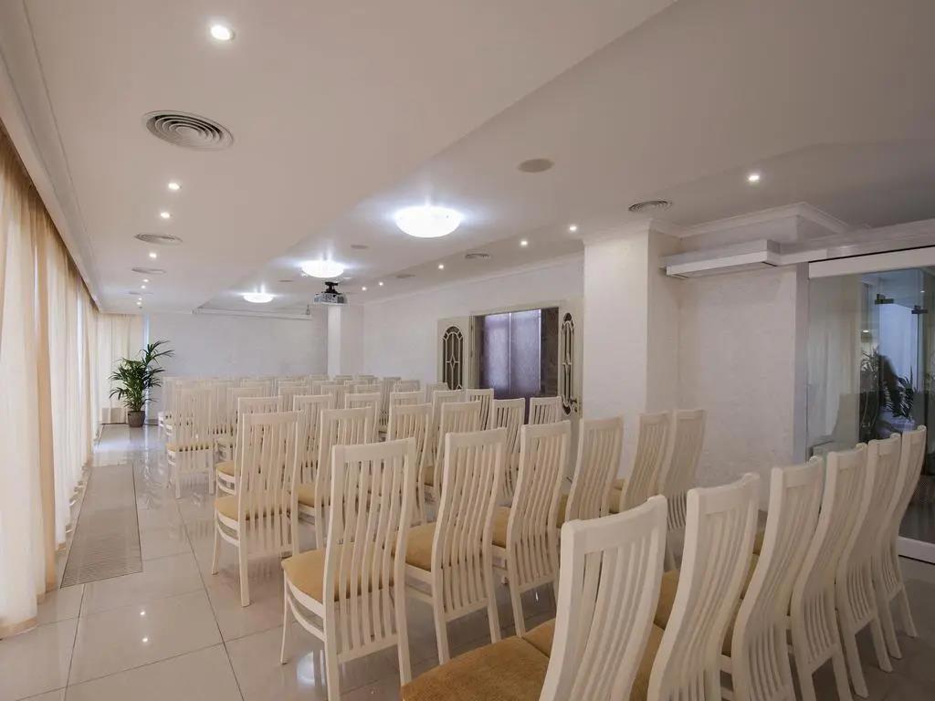 Ahilleon Park Boutique Hotel 4*