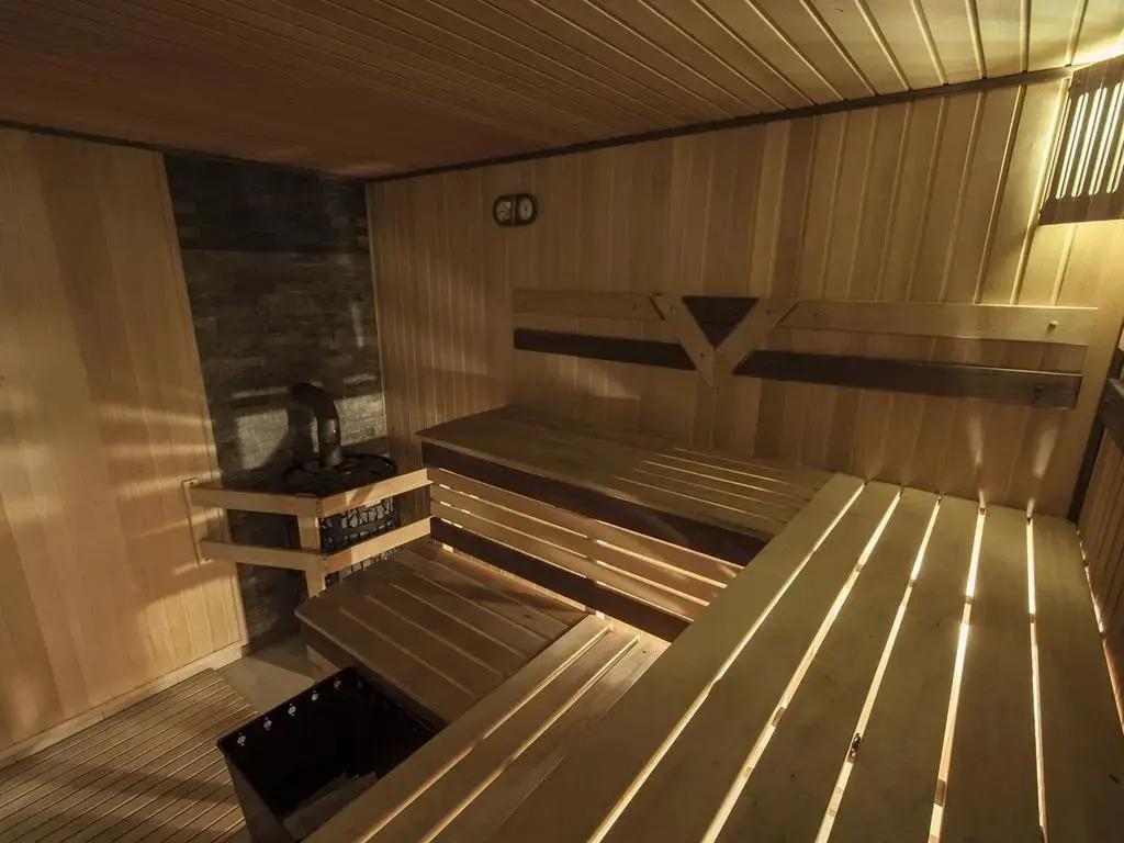 Ahilleon Park Boutique Hotel 4*