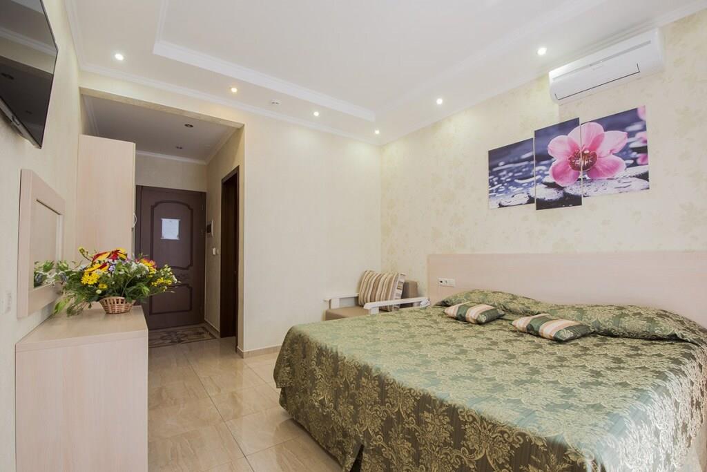 Ahilleon Park Boutique Hotel 4*