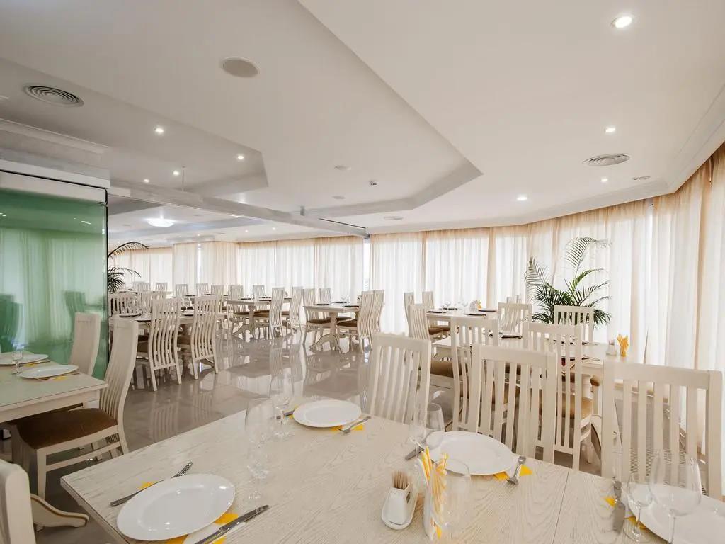 Ahilleon Park Boutique Hotel 4*