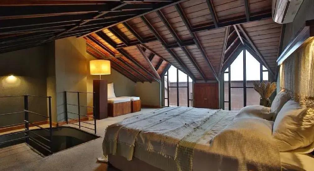 The Green Goose Hotel 0*