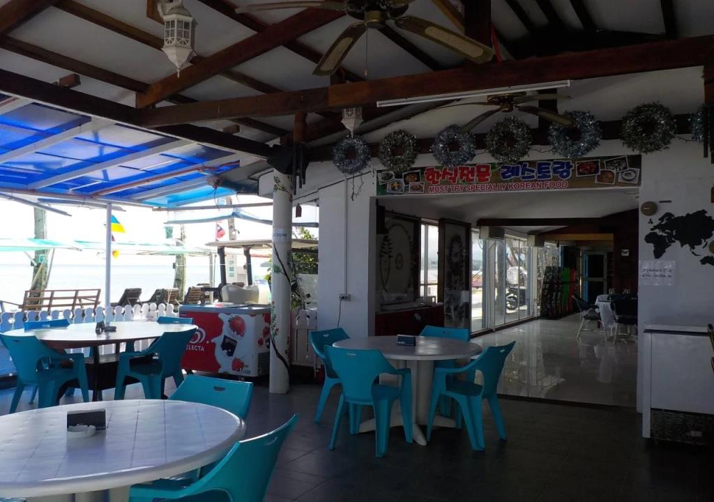 Bolabog Beach Resort 2*