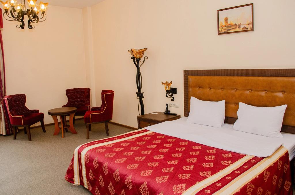 Hotel Don Kikhot 3*