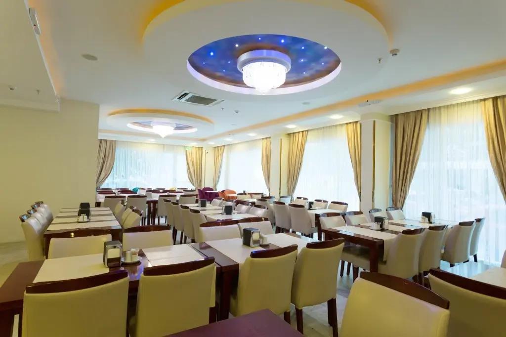 Izan Hotel 3*