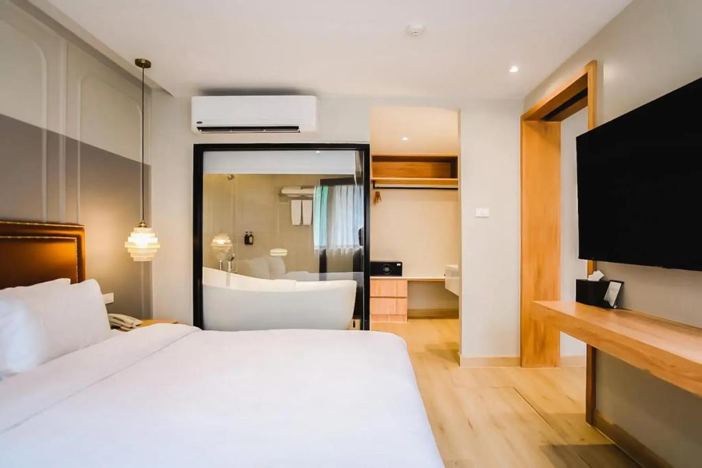 THEE Bangkok by TH District 4*