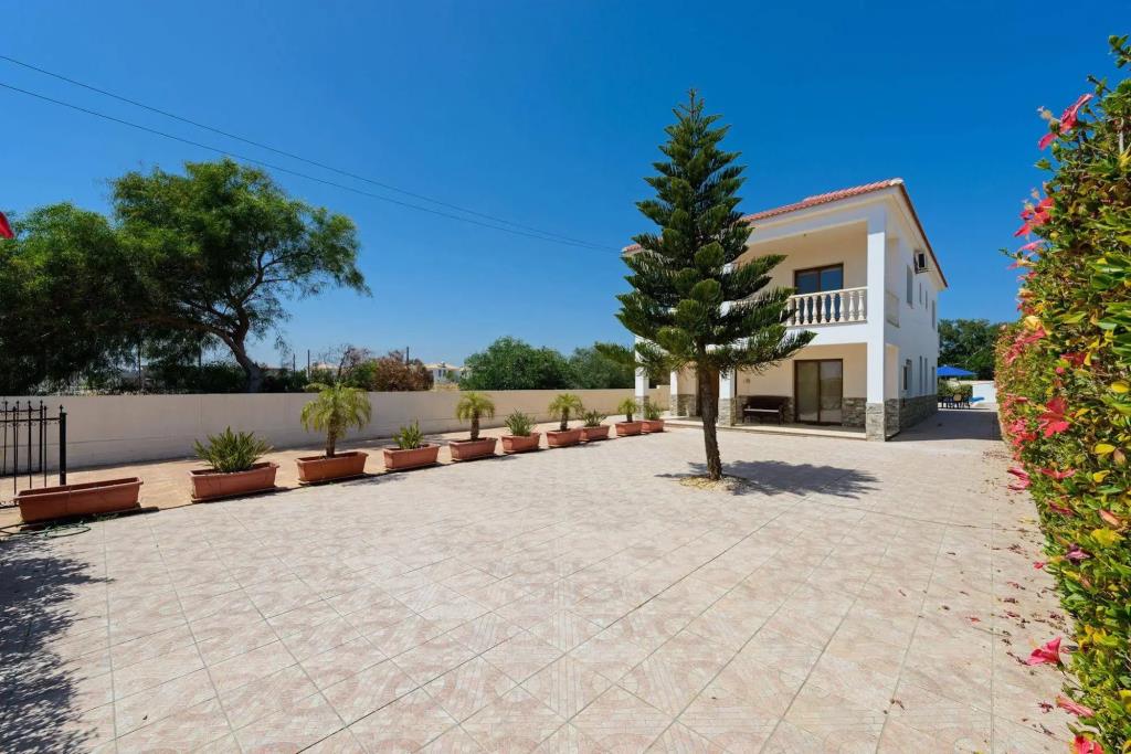 Villa Sam 0*