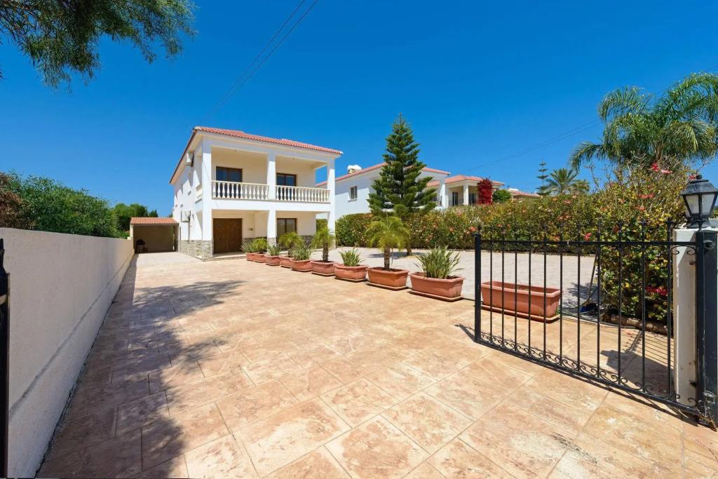 Villa Sam 0*