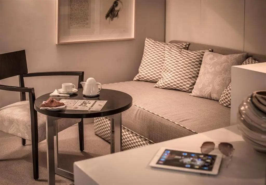 47LuxurySuites - Trevi 0*
