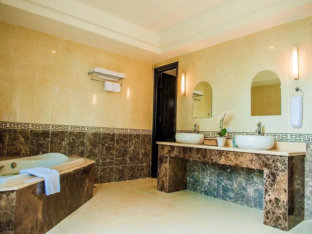 Bai Dinh Hotel 3*