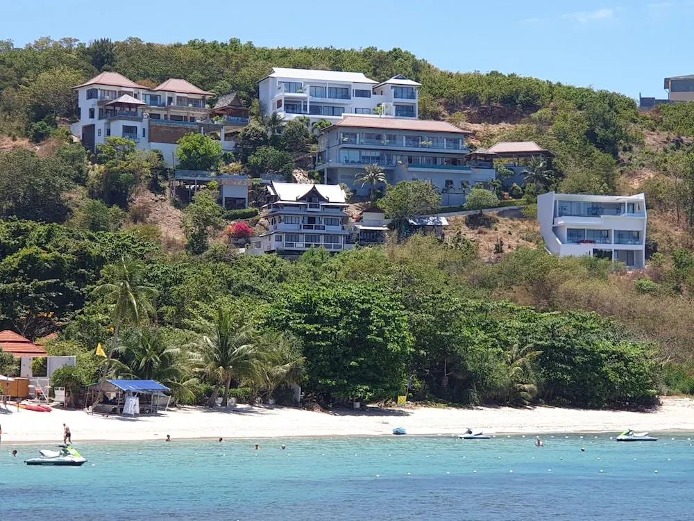 Beach View Villa 0*