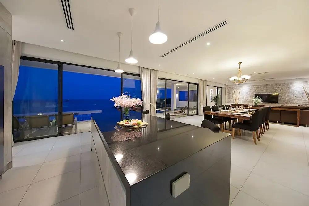 Beach View Villa 0*