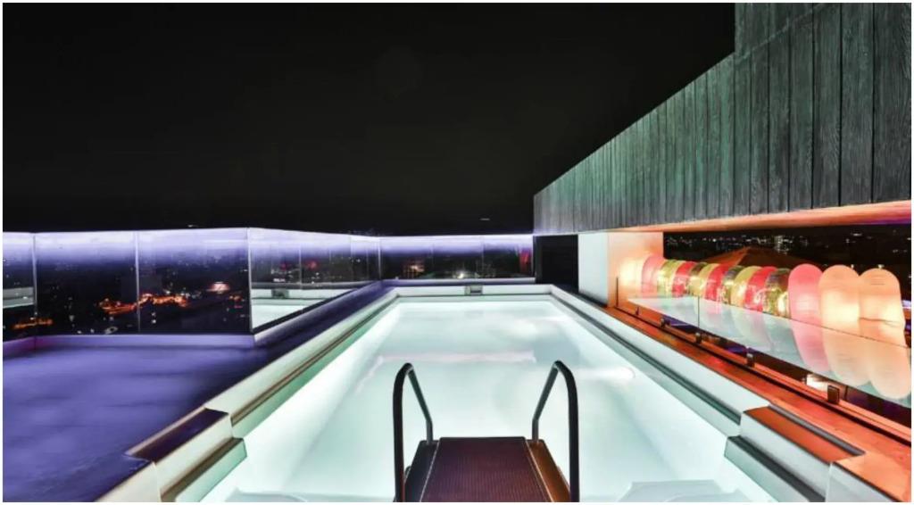 T24 Residency Mumbai International Airport Hotel 4*