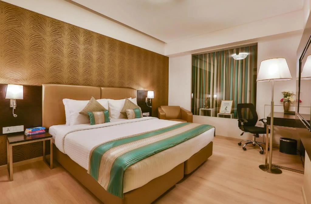 T24 Residency Mumbai International Airport Hotel 4*