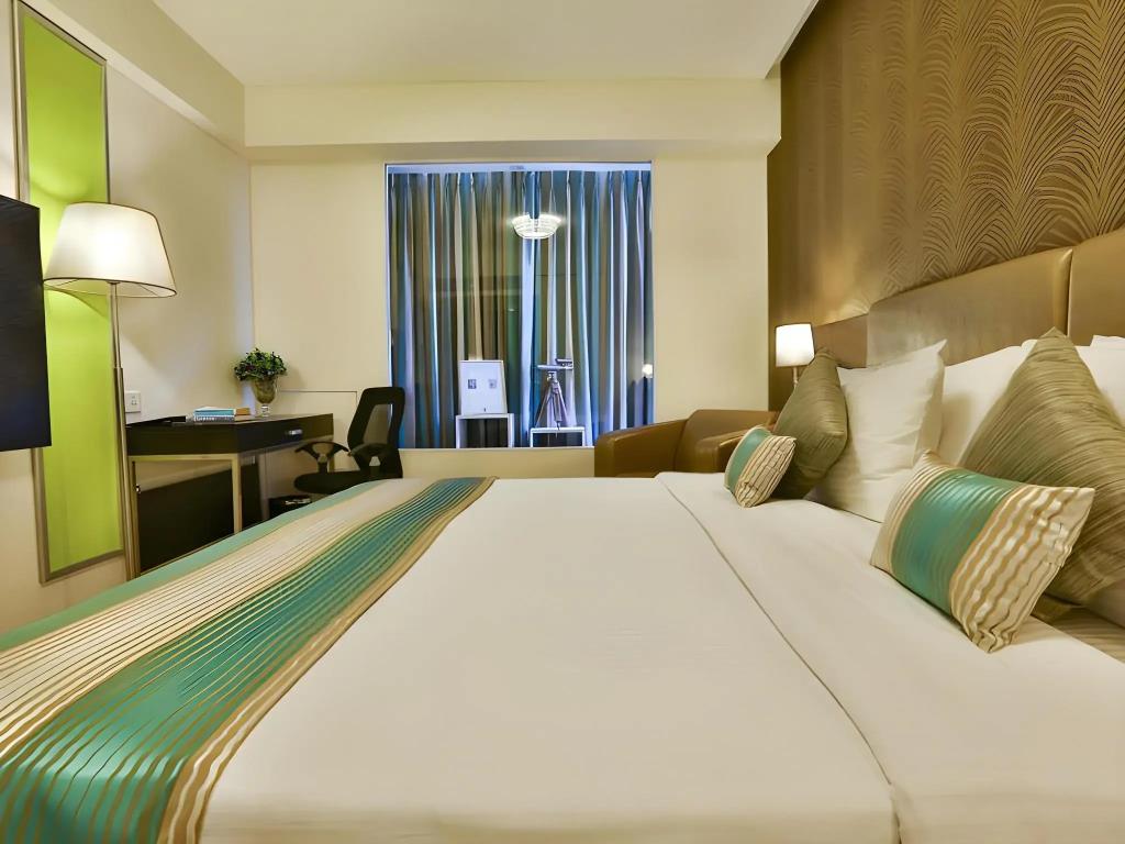 T24 Residency Mumbai International Airport Hotel 4*