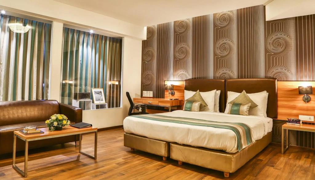 T24 Residency Mumbai International Airport Hotel 4*