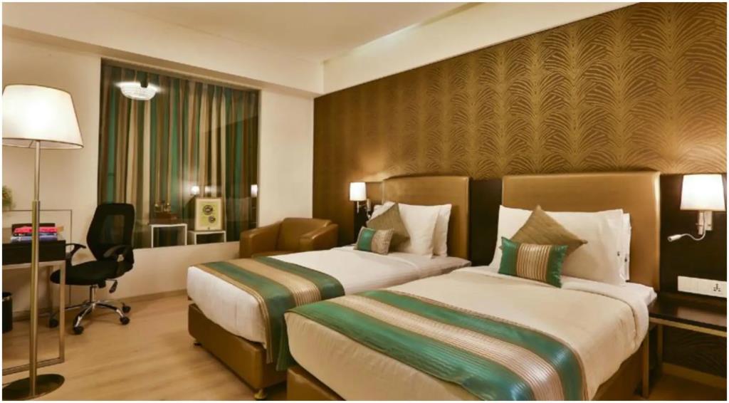 T24 Residency Mumbai International Airport Hotel 4*