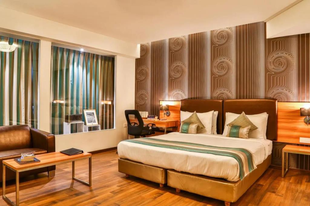 T24 Residency Mumbai International Airport Hotel 4*
