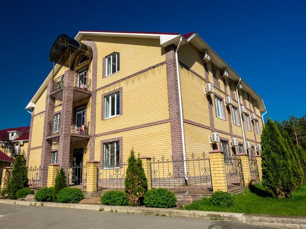 Rioni Hotel 3*
