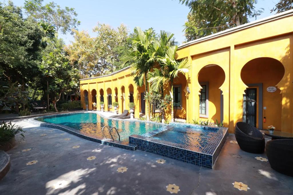 Capital O 469 At Nata Chiangmai Chic View 3*